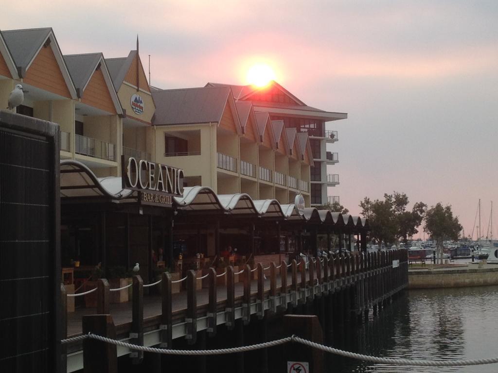 Mandurah Ocean Marina Chalets Exterior photo