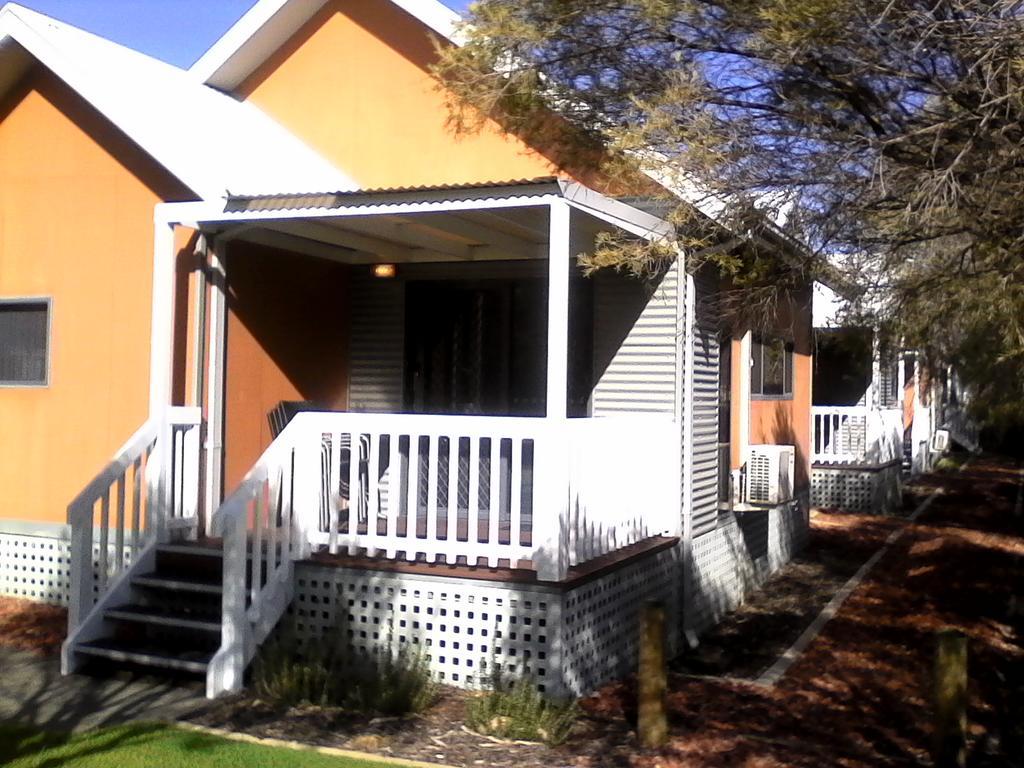 Mandurah Ocean Marina Chalets Exterior photo