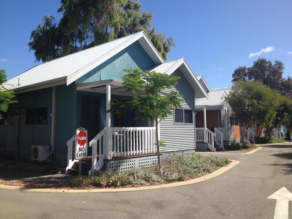 Mandurah Ocean Marina Chalets Exterior photo