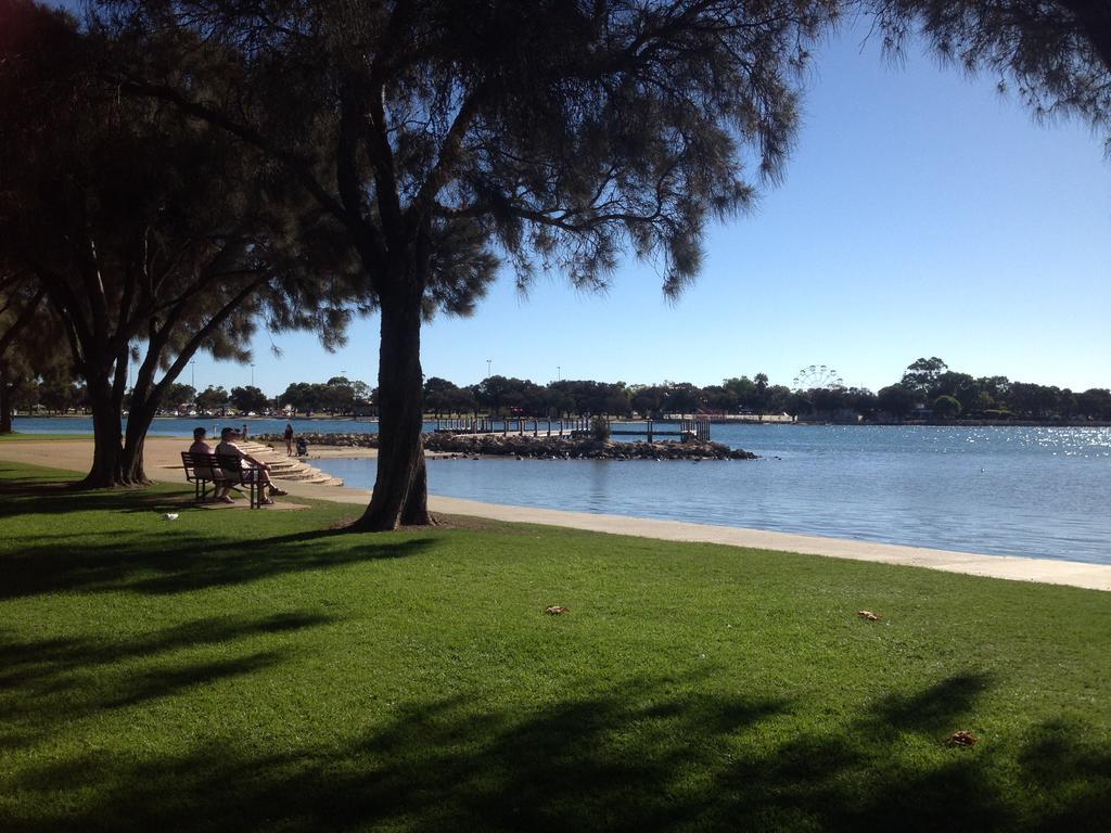 Mandurah Ocean Marina Chalets Exterior photo